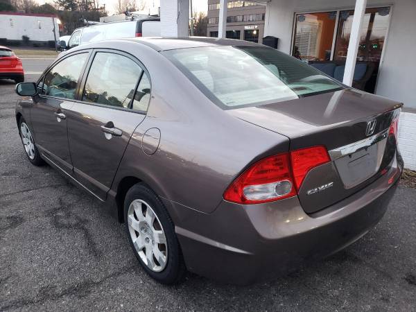 2010 Honda Civic LX Sedan 5-Velocidades AT GARANTÍA GRATUITA DE 3 MESES! - $8,500 (+ AUTO BANK II - ¡CRÉDITO BUENO/MALO/INEXISTENTE ACEPTADO!)63618594355585124