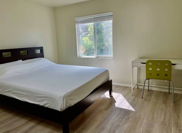 $2,350 / 1br - 550ft2 - Charming One-Bedroom Garden Cottage - Ideal City & Peninsula Access (ingleside / SFSU / CCSF)63790096601345123