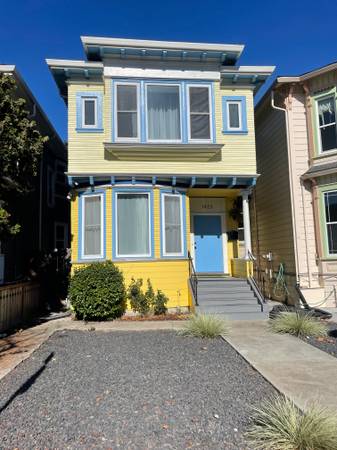 4br - Historic Charm Meets Modern Comfort Radiance in West Oakland 1