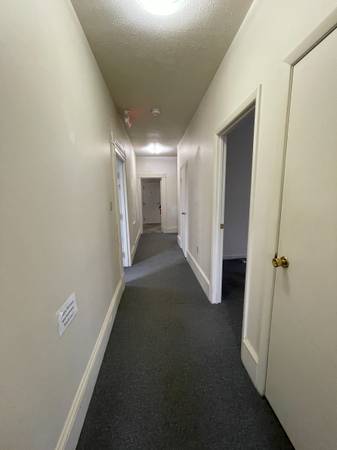 $2,380 / 3br - 1300ft2 - Downtown St. Albans 3 Bedroom Apartment for Rent (St. Albans City)63784639490819123