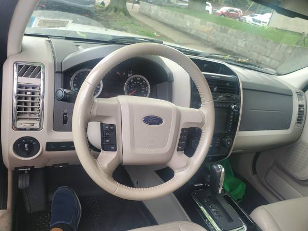 2011 Ford Escape Hybrid Limited for Sale - $9,500 (Queens)63654720481539124