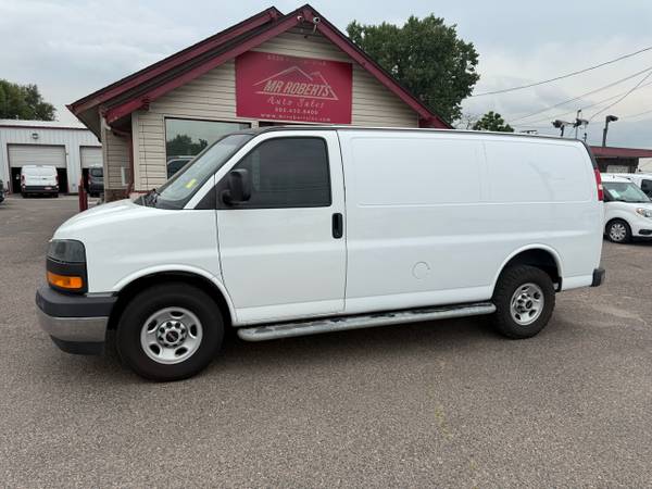 2017 GMC Savana Cargo Van RWD 2500 135 - $14,998 (Denver)63621853145473124