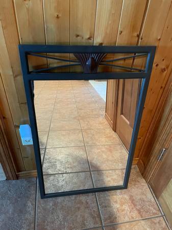 Hanging 20"x32" Decorative Mirror 1