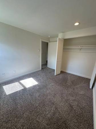 $1,350 / 1br - 600ft2 - Simplicity Meets Comfort: Enter Inside & Relax! (Bellingham)63509650242179123