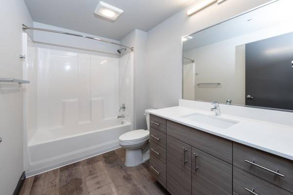 $1,802 / 1 hab - 608 pies² - ¡8 semanas GRATIS! Un lugar para vivir, amar y reír: ¡viviendas totalmente nuevas! (Tacoma)63870757490177123
