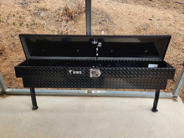 UWS side mount tool box 1