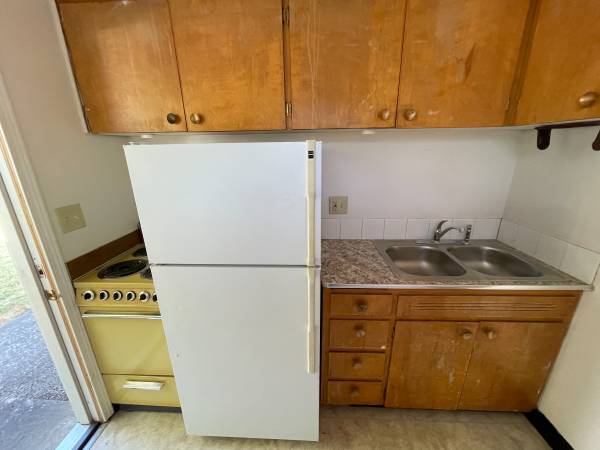 $995 / 375ft2 - No App Fees! Two Floor Studio available soon! (Eugene)63977274766338121