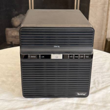Synology DS416j NAS w/Drives 1