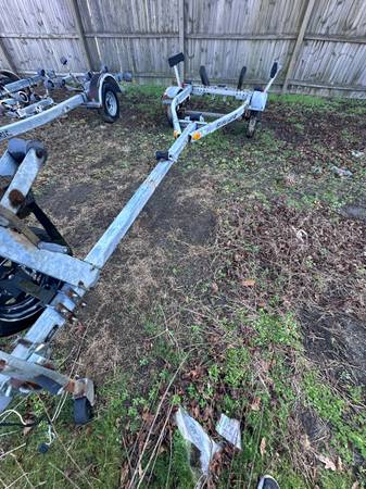 NICE STARCRAFT GALVANIZED BOAT TRAILER FOR A 14'-17’ BOAT 1