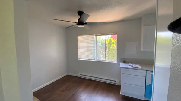 $1,595 / 2br - 900ft2 - ********  Must See    Beautiful Remodeled Apartment ******** (Tigard)63831397232257124