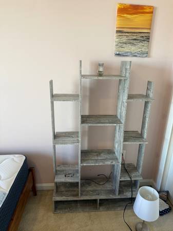$800 / 3br - Private room with private bathroom (Frederick)64054762967299123