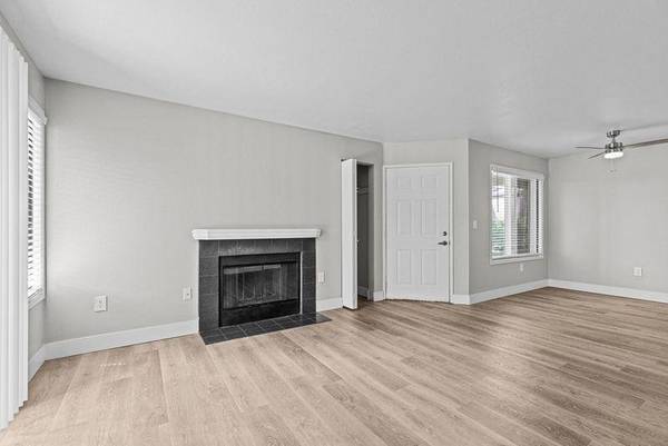 $1,580 / 1br - 722ft2 - Limited Time Offer: Get 1 Month Free on Select 1-Bedroom Rentals!63662942650499122
