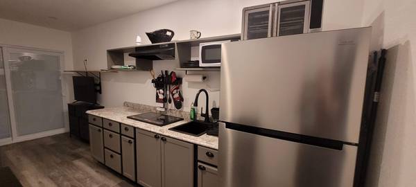 $1,100 / 1br - 320ft2 - 🏡 For Rent $1,100 per month (TURLOCK)63970307999490121