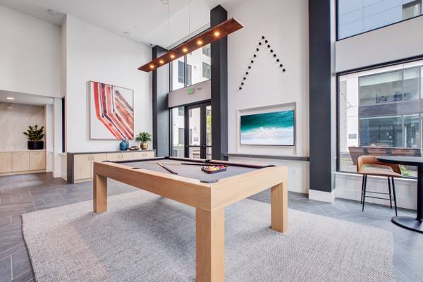 $4,443 / 2br - 902ft2 - Espejos LED con luz trasera, patios privados Oferta de 6 meses de estacionamiento gratuito* (north beach / telegraph hill)63847328274819124