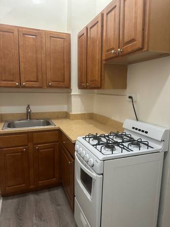 $1,175 STUDIO $1,207 ..Updated Edgewater Apartments! (-Edgewater 5820 N.Kenmore , Chicago, Uptown)63898599305859121