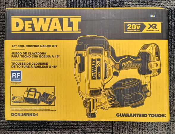 DeWalt 20v MAX 15° ROOFING NAILER Kit w/ Battery Charger & Bag N.I.B. 1