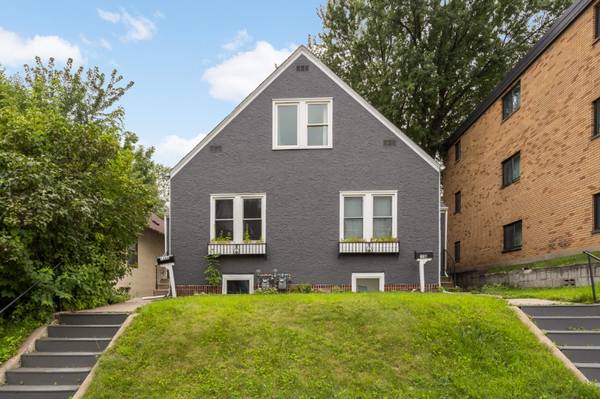 $1950.00 / 1br - Casa de 3 habitaciones y 1.5 baños en el corazón de St. Paul63666897736451121