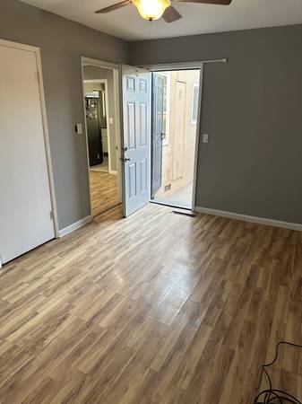 $1,400 / 2br - Private room for rent, private bathroom, kitchenette, refrigerator and (Rodeo)64000757000323122