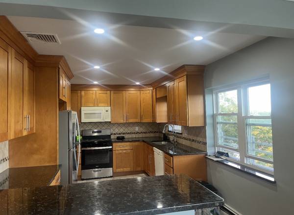 $3,500 / 3br - 1000ft2 - Beautiful apartment @ 64 Hillside Ave (Yonkers)64033633577602121