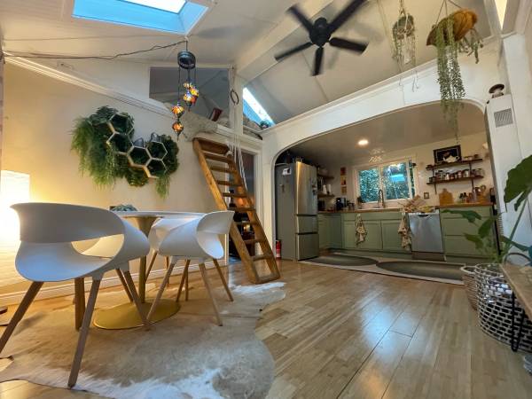 $4,150 / 2br - 800ft2 - Downtown Los Gatos 2 BR Cottage (los gatos)63879906095745121