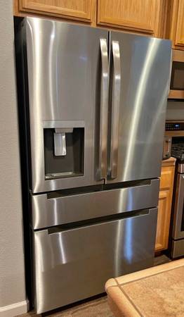 Refrigerator 1