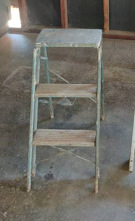 Step stool ladder 1