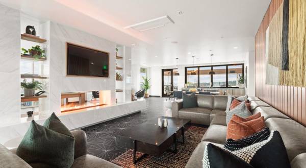 $3,121 / 1br - 823ft2 - Convenient 1 BR/1 BA with Walk-in Closet, Full-Size W/D, Apply Now (Redmond)63885012659457122