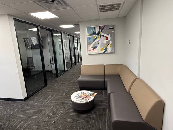 $1,500 Beautiful, modern office share. (Chelsea)63797254195969124