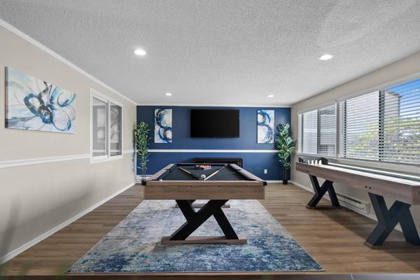 $1,695 / 2br - 1030ft2 - Reserved Parking, Dishwasher, Outdoor Swimming Pool (3509 South Orchard Street, Tacoma, WA)63910195638274123