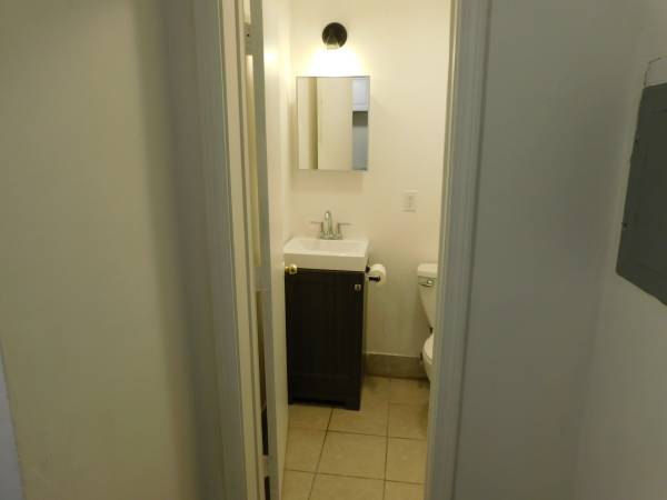 $925 Short Term Lease Available - Furnished Studio (New Haven)64010165139715124