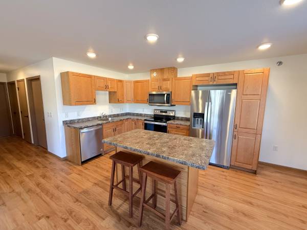 $995 / 2br - 925ft2 - 161 Marrs St. #6 - Casa adosada de 2 dormitorios: ¡Disponible noviembre 2025 (Chippewa Falls)63845959570179120