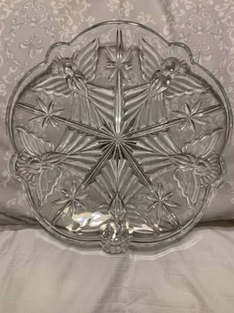 Gorham Crystal 13"platter with angels and snowflakes 1