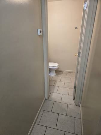 $1,300 / 2br - 816ft2 - house 2bd/ 1 ba $1300 like new (South Bend)63935708612226123