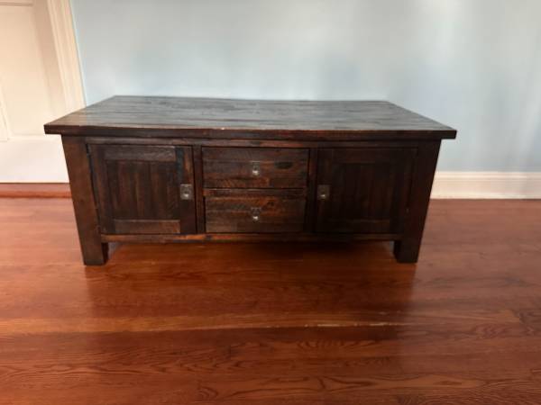 Large coffee table with lots of storage 1