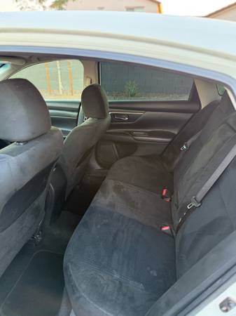 2015 Nissan Altima - $4500 (Goodyear)63470415599747123