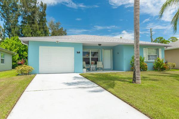 $220,000 / 2br - 1692ft2 - Motivated Seller.🏡2-Bed, 2-Bath, 1-Car Garage CBS House (Palm Grove)63823722779011120