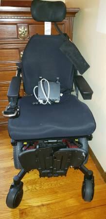Quantum mobility wheelchair 1