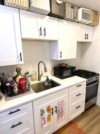 $1,600 / 240ft2 - Sublet Sept 27 - Nov 5 Studio apartment near Railyard (Santa Fe)63806193675139124