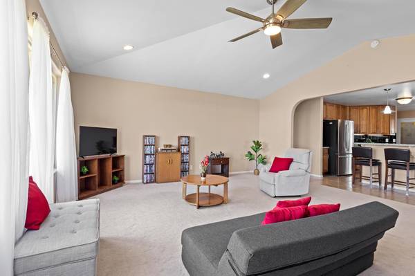 $788,400 / 3br - 16206ft2 - En Venta Hermosa Casa en Hilo, Puerta Eléctrica, Cercada, Energía Solar Fotovoltaica, Patio (Hilo, Hawái)63686745235459123