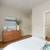 1/bd 1/ba, On-Site Management, Over-the-range Microwave, Dishwasher 5 thumbnail
