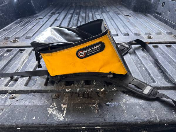 Giant loop tank bag 1