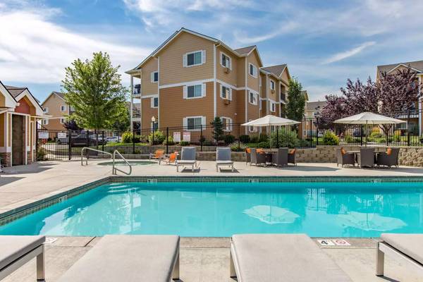 $1,695 / 2 habitaciones - 1096 pies² - 2 habitaciones 1 baño - ¡Oferta especial de prealquiler! ¡Un mes gratis!63662908650369124