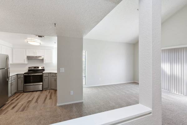 Spacious Kitchen, Stainless Steel Appliances, On-Site Maintenance 1