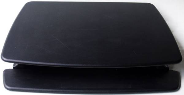 Varidesk Pro 36, adjustable standing desk, like new 1