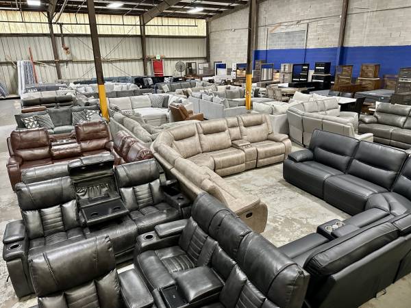 Brand New Sofas, Loveseats, and Sectionals‼️ 1