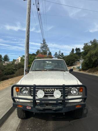 1982 Landcruiser FJ60 - Leno’s Law! - $10,000 (Berkeley)63469882124163123