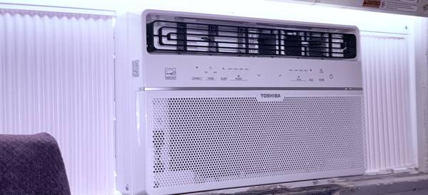 Toshiba window A/C 1