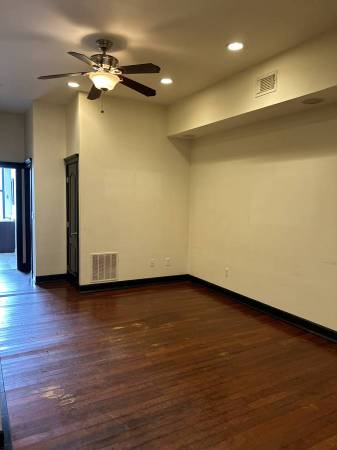 $1,500 / 2br - Beautiful apartment available October 4th (Franklin)63931659135619122