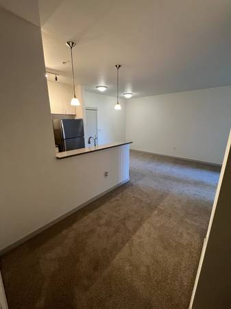 $1,965 / 1 dormitorio - 694 pies² - ¡Actúa ahora y obtén 2 meses gratis! - ¡Apartamento recién renovado! (Downtown Tacoma)63786613733505123