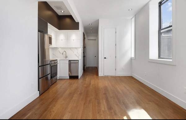 $3,000 / 2br - PRIME BUSHWICK TWO BED AT THIS PRICE??? (Bushwick)63816653933697120